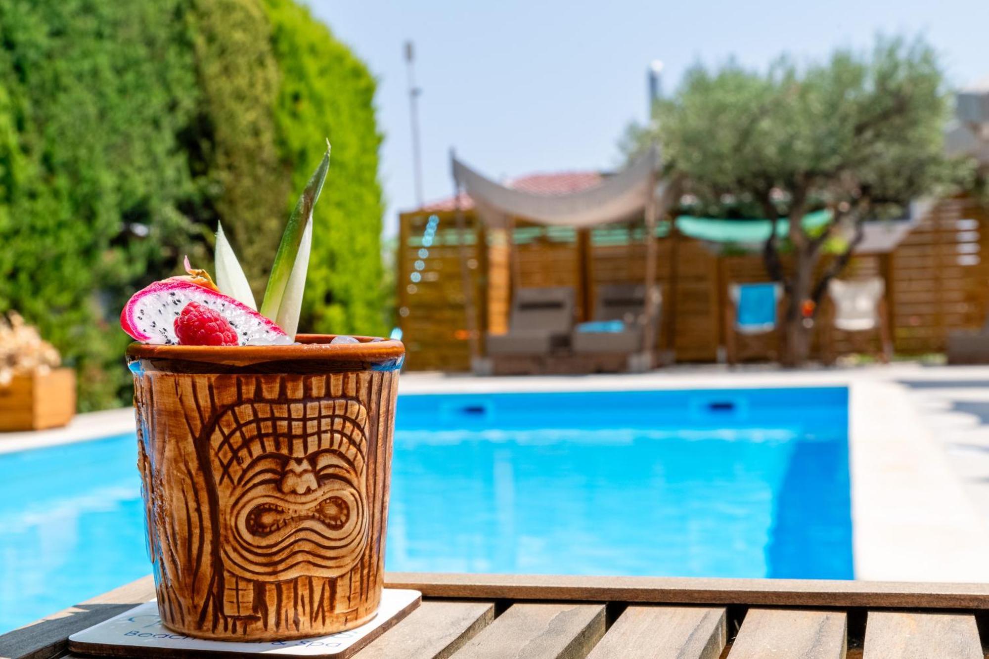 Vournelis Beach Hotel And Spa Nea Iraklitsa Exterior photo